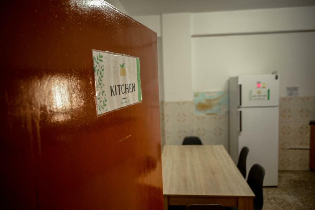 Katka Hostel Larnaca Esterno foto